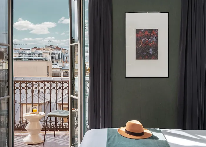 BoB Hotel by Elegancia